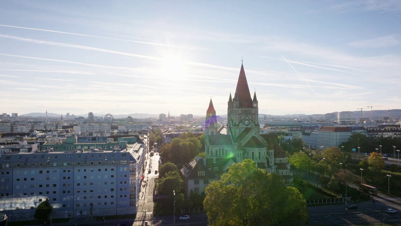 Love on the Danube - Love Song (2024) WEBRip English 720p AVC AAC 2.0.mkv.0000